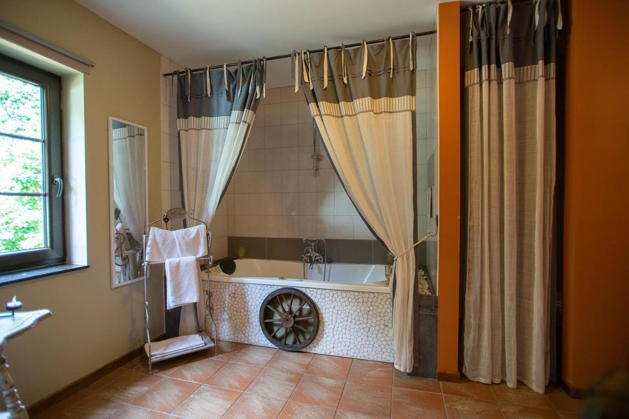 Guest House Western-City Шофонтен Экстерьер фото