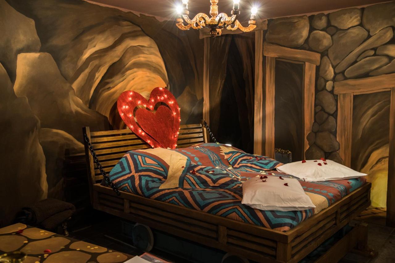 Guest House Western-City Шофонтен Экстерьер фото